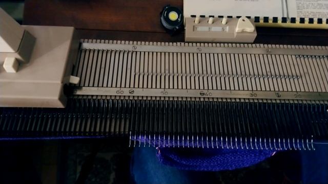 Пинетки на вязальной машине. смотреть онлайн