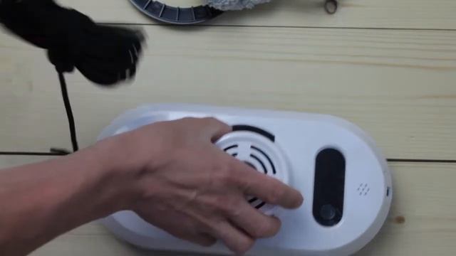 Функциональный робот для мойки окон DEMU Window Molisu Smart Robot смотреть онлайн