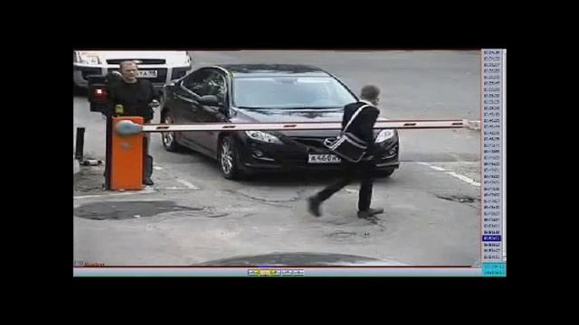 сломал шлагбаум смотреть онлайн