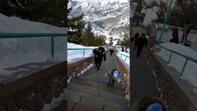 Казахстан, Алматы, каток Медео, ступеньки на платину. смотреть онлайн