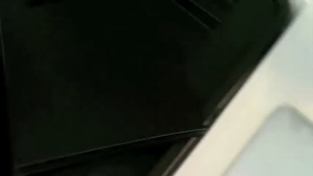 MacBook Air 11" 2011 Unboxing and First Boot смотреть онлайн