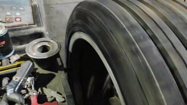 Triangle PL02 245 45 19R