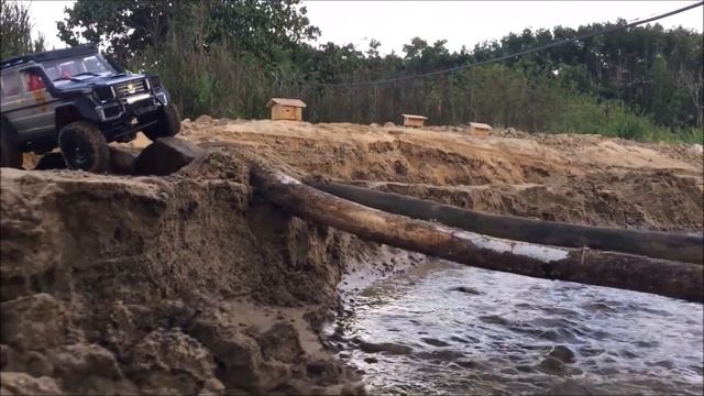 Hunting Superb Natural Track for RC RGT Suzuki Jimny with MN86s Part 2 | Petualang Borneo смотреть онлайн