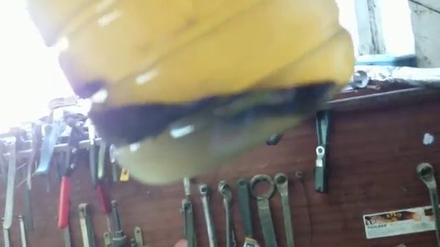 На одной из анапских заправок продают разбавленный бензин с неизвестными примесями смотреть онлайн