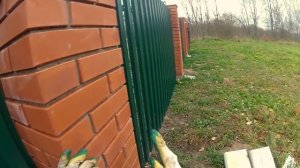 Хитрости установки евроштакетника