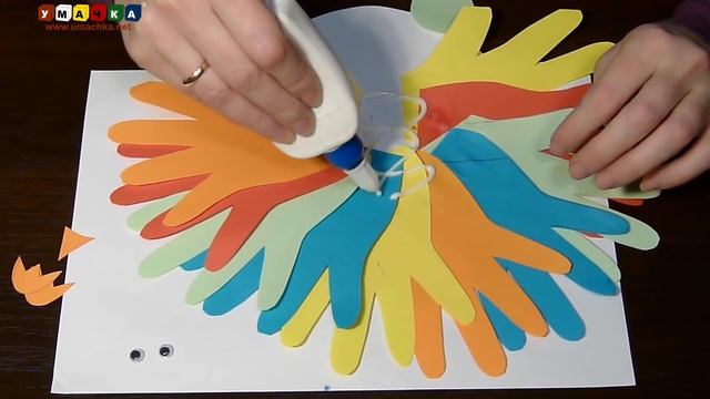Творческие занятия с детьми "5 минут и готово". Павлин из ладошек. смотреть онлайн