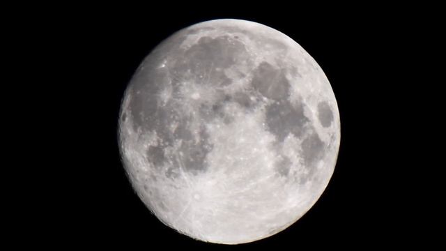 Moon смотреть онлайн