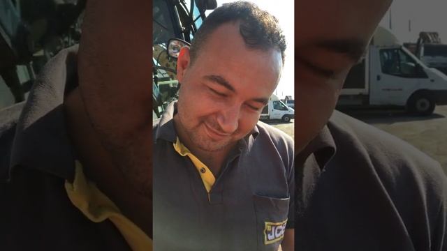 Cat 428E Motor’u indirdik. (Özcan Ustanın kafasına motor düştü!!!!) смотреть онлайн