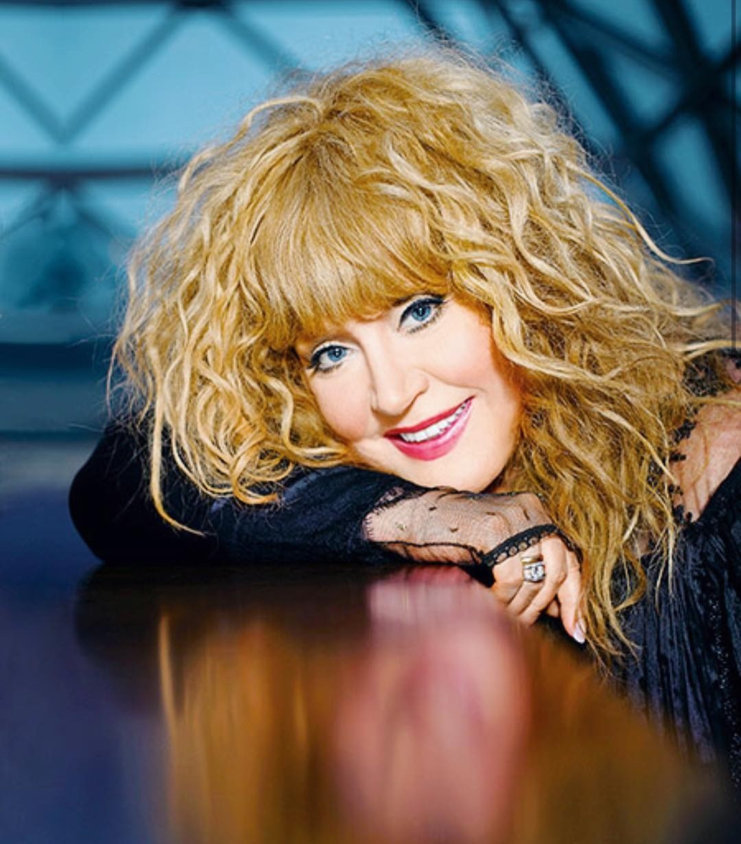 ? БИЛЕТ НА ВЧЕРАШНИЙ СПЕКТАКЛЬ ? Алла Пугачёва ? смотреть онлайн