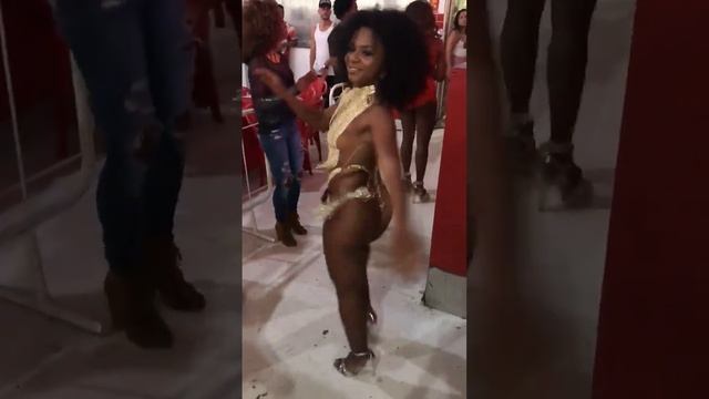 Rainha Samba Brasil / Queen of Samba Bresil смотреть онлайн