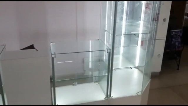 Торговый островок 3 кв м с подсветкой для косметики