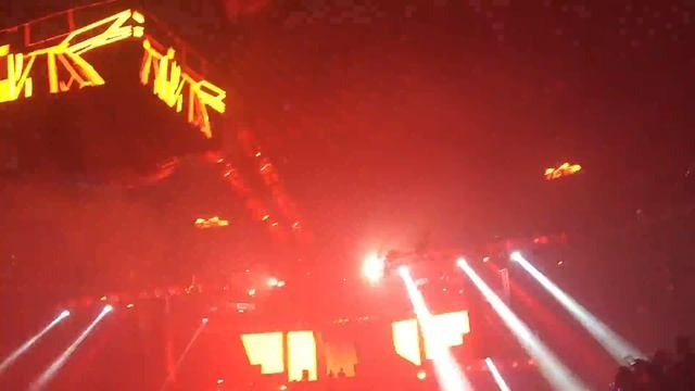 Myon & Shane54 @ Oracle Arena (12/31/2015) смотреть онлайн