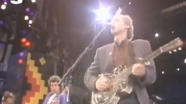 MARK KNOPFLER (Dire Straits) & ERIC CLAPTON - Romeo And Juliet смотреть онлайн