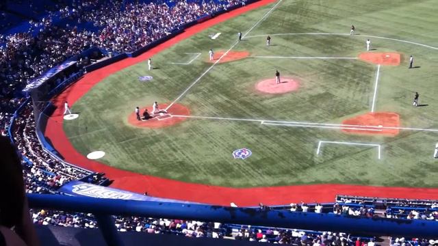 Brett Lawrie 9th inning RBI смотреть онлайн