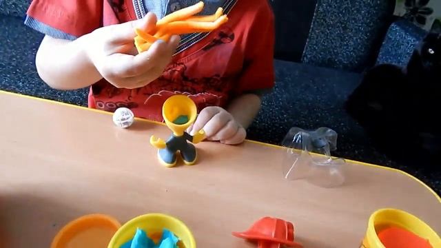 Прическа для пожарного из теста для лепки// Hairstyle for firefighter from dough for modeling смотреть онлайн