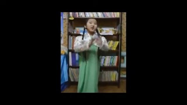 Страна читающая - Матвеева Эдита (9 лет) читает произведение "Береза" С.Есенина смотреть онлайн