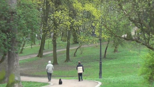 Львів, Парк Івана Франка. Квітень 2016. смотреть онлайн
