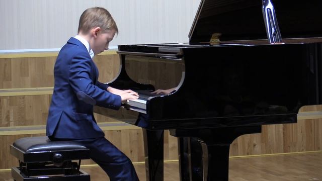 Р. Шуман - «Отзвуки театра» ор. 68 смотреть онлайн