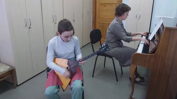 Л. Гранозио "Испанская гитара" и М. Товпеко "Во кузнице"