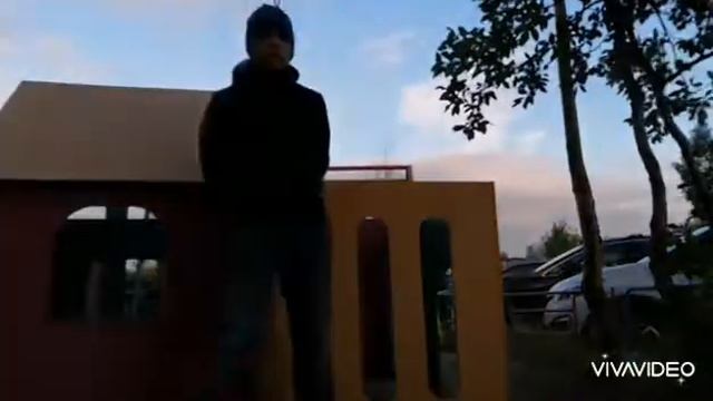 Саня поёт песню из СССР "взвейтесь кастрами" смотреть онлайн