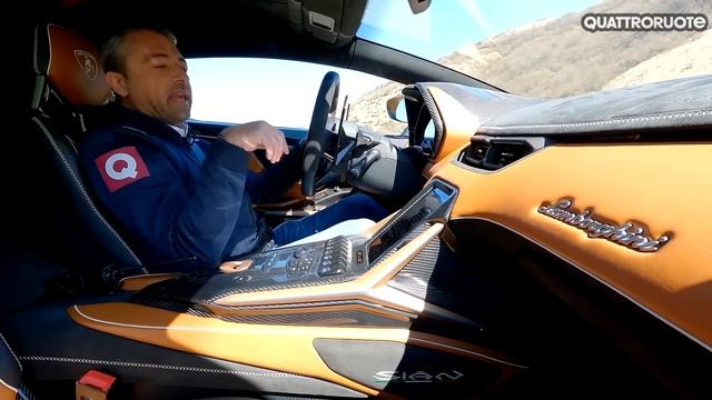 Lamborghini Sián: adrenalina elettrica смотреть онлайн