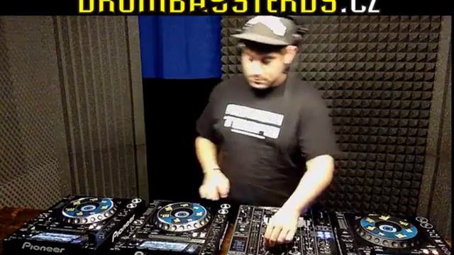 BASSTERDSTREAM w/ VOLUME PLUS & HOUBASS & PMDR @ BASSTERDSTUDIO смотреть онлайн