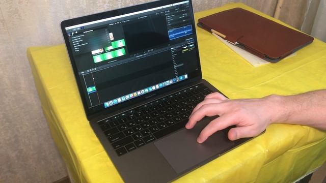 Все минусы 13 дюймового MacBook Pro 2016 with Touch Bar (4K) смотреть онлайн