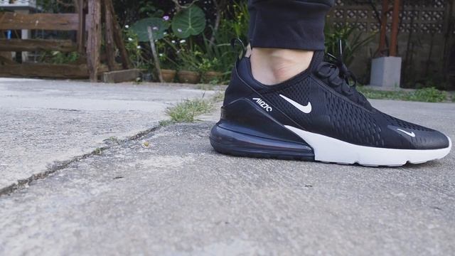 Nike Air Max 270 - Black White - on feet смотреть онлайн