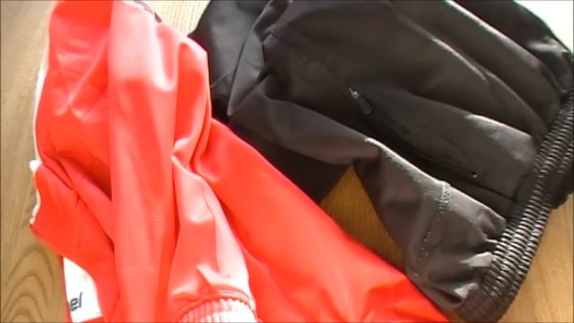 Влог: маркирую одежду, голландские пончики,посылка от Revlon, Зоино выступление и ужин/VLOG смотреть онлайн