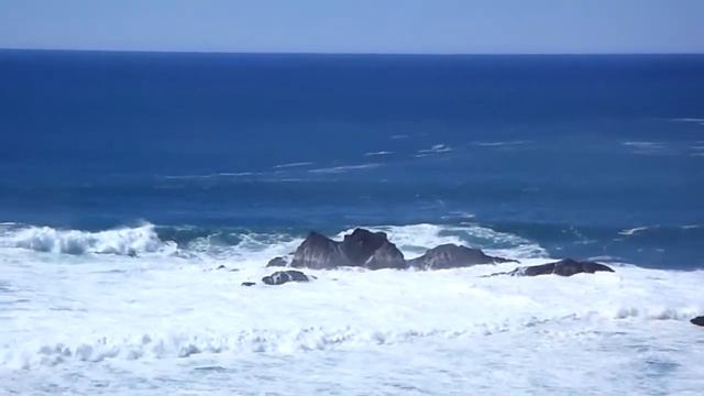 Long-period waves 10-12' high, near Elk, CA смотреть онлайн