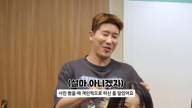 미용실에서 탈색했는데 머리를 묶어주더라구요.. 집에 와서 거울을 봤는데.. смотреть онлайн