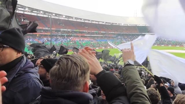 ENGLISH FAN EXPERIENCES FEYENOORD vs AJAX смотреть онлайн