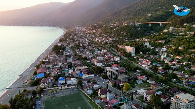 Летний вечер в Гаграх смотреть онлайн