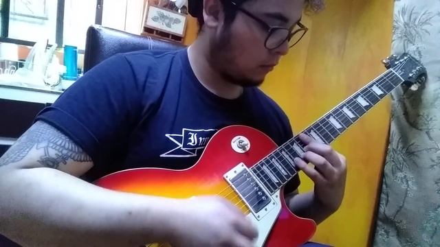 Epiphone Les Paul Standard Plus Top PRO Cherry Sunburst смотреть онлайн