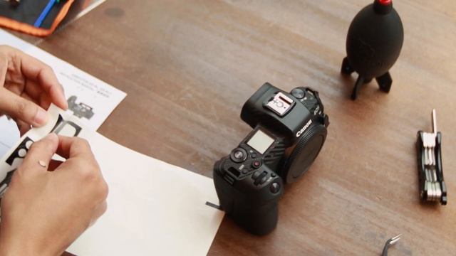 Carbon Skin For Canon EOS R Mirrorless Camera смотреть онлайн