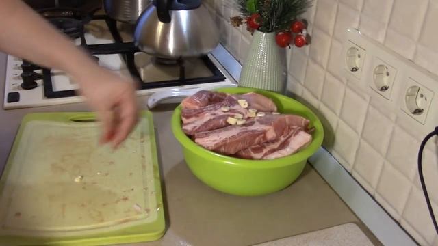 ПРАЗДНИЧНЫЙ СТОЛ С РЕЦЕПТАМИ /ОЧЕНЬ ВКУСНЫЕ ЗАКУСКИ/МЯСО В АПЕЛЬСИНАХ смотреть онлайн