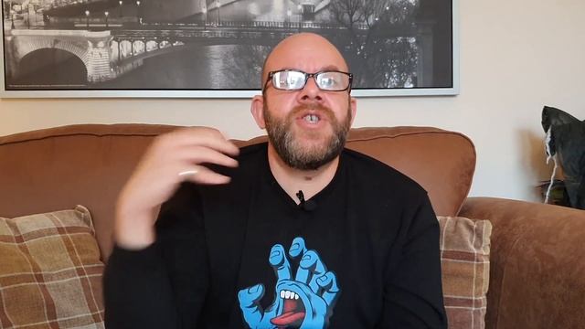 Escentric Molecules 04 review смотреть онлайн
