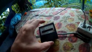 Измеряем частоту городской сети 220 вольт и инвертора от а-электроники.