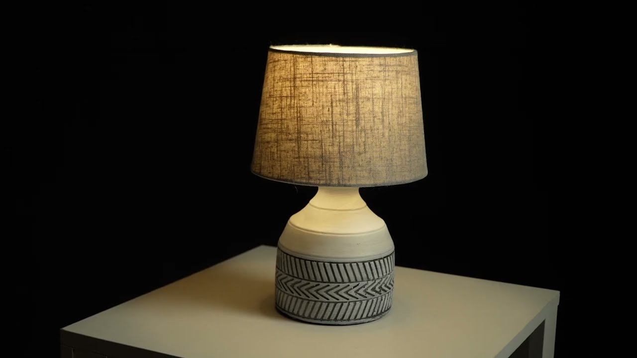 Настольная лампа TIAKI смотреть онлайн