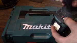 Ударный аккумуляторный Гайковерт Makita DTW1001RTJ
