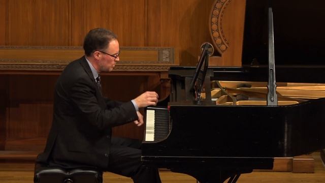 Matthew Bengtson plays Estudios ritmicos y sonoros No. 3 by Roberto Sierra (b.1953) смотреть онлайн