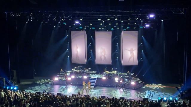 Pitbull: Rain Over Me (ft. Marc Anthony) - Niagara Falls [Can’t Stop Us Now Tour смотреть онлайн