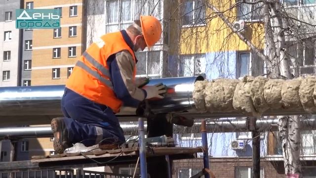 В Нижнем Новгороде на улице Народной в Московском районе ремонтируют водопроводные трубы смотреть онлайн