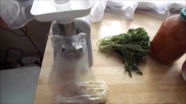 Приготовление острой приправы Хреновина смотреть онлайн