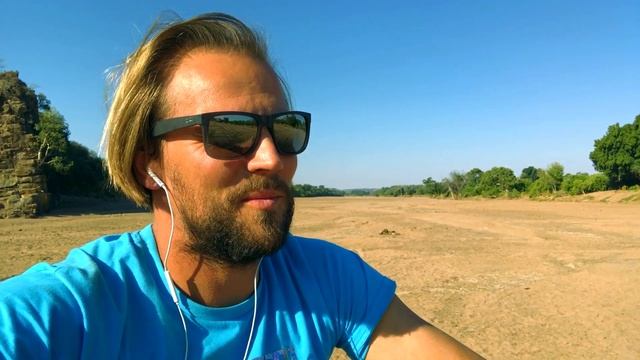 Почему Африка не богатая смотреть онлайн