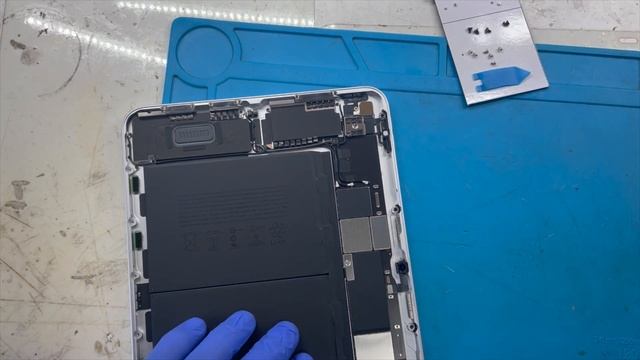 how to fix jammed power button - iPad 10th gen - diy walkthrough смотреть онлайн