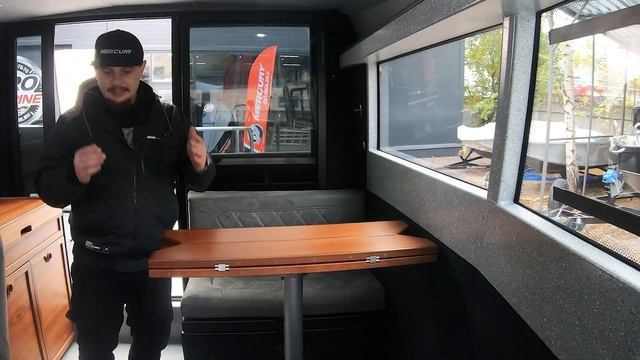 Voyager 800 Cabin - катер для рыбалки, семьи и друзей. Полный обзор. смотреть онлайн