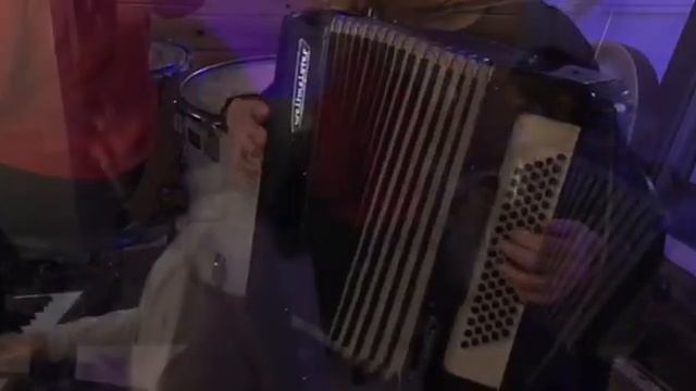 Valse-Evgeny Grinko - Bateri-Piyano-Akordiyon смотреть онлайн
