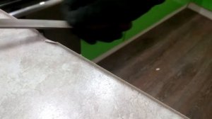 Как приклеить кромку на столешницу