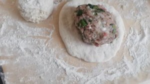 Готовим дома Хычин по Карачаевский с мясной начинкой.